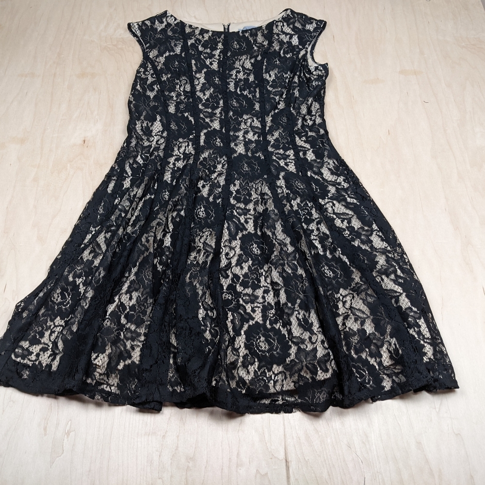 Danny and Nicole Black Floral Lace Cocktail Dress (16)